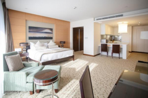 The Address Dubai Mall Cosy & Chic
